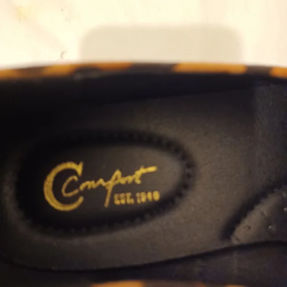 NWOT Cheetah Print Loafers - Picture 5 of 11